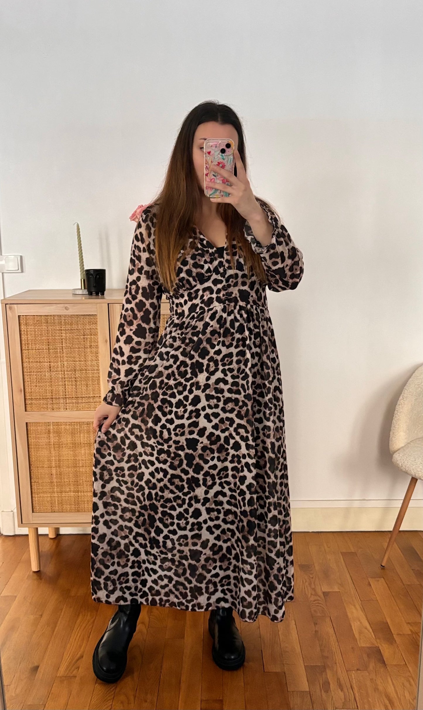 Robe Tricia